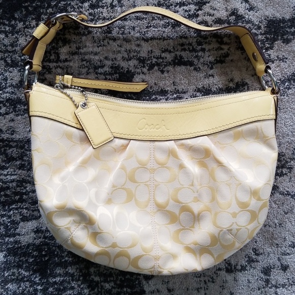 Coach Handbags - Coach • genuine Coach bag